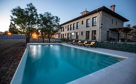 Torre de Briñas Private Resort